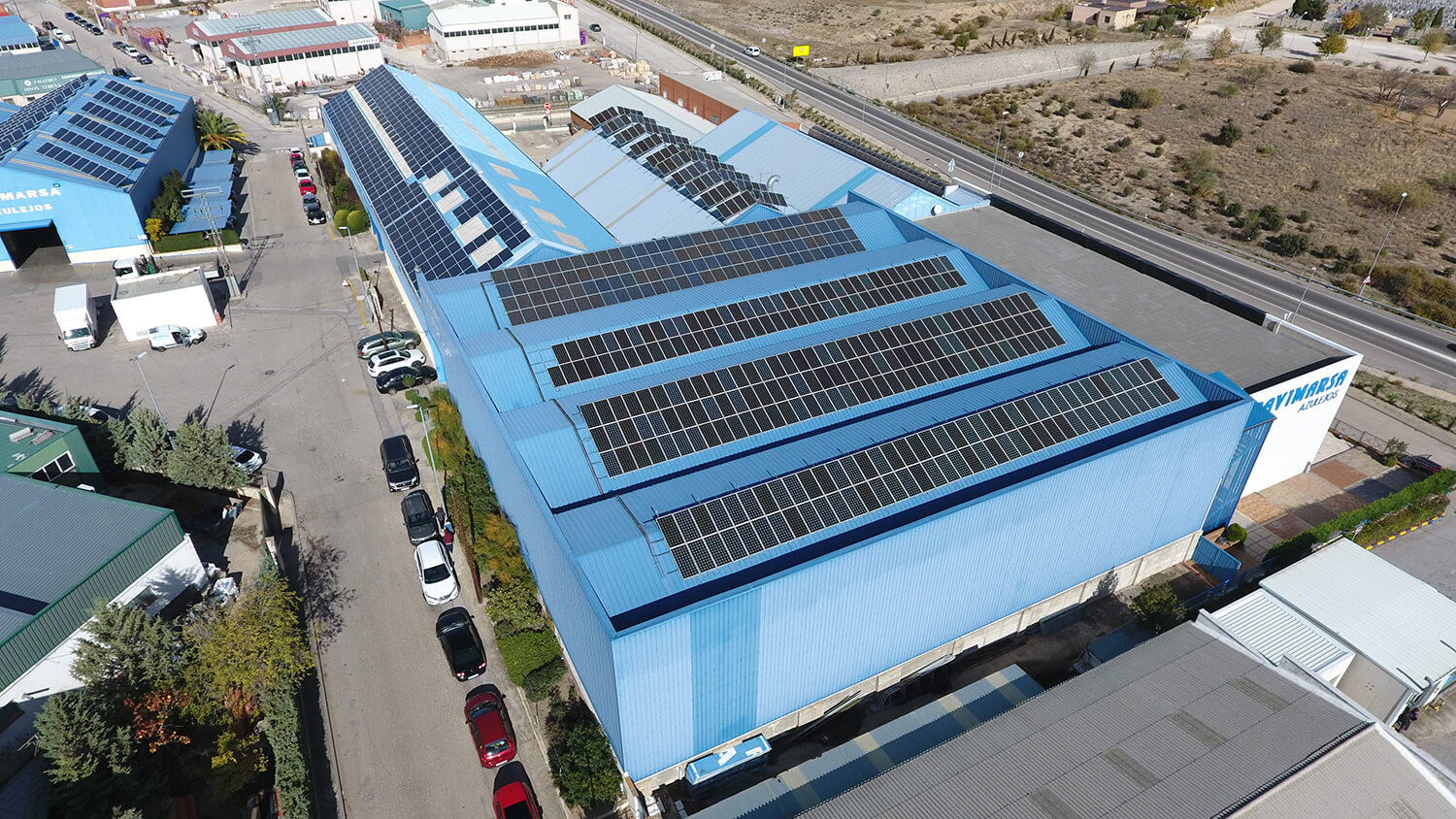 Imagen de Pavimarsa, empresa de azulejos, y su instalación solar fotovoltaica de autoconsumo